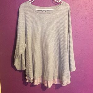 Cute avenue top like new 30/32
